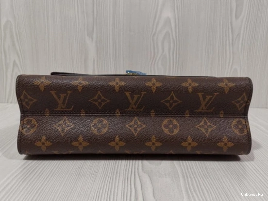 Vuitton VICTOIRE Louis 0417